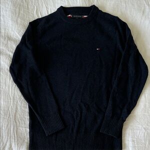 Tommy Hilfiger Men's Classic Navy Crewneck Sweater